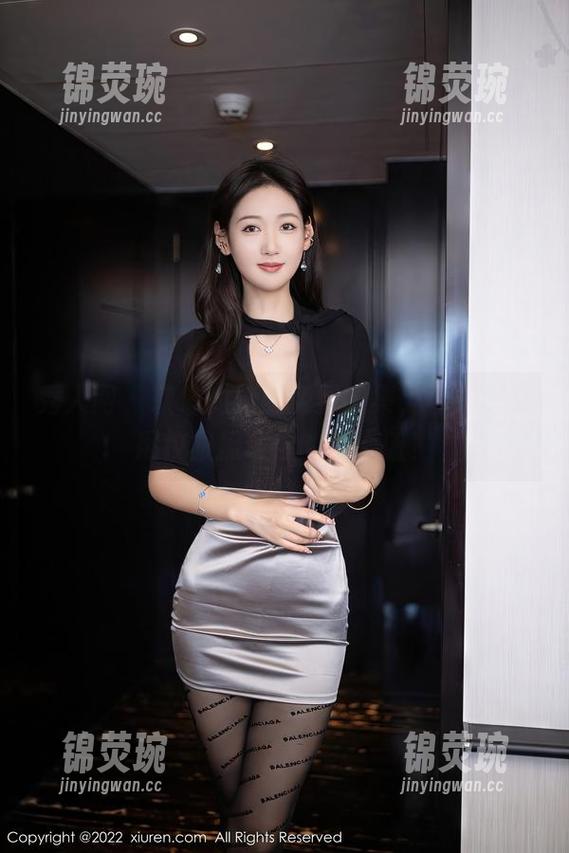 秀人网-软情 秀人网 - 软情的校服免费图集,看她怎么用校服撩动你的小心脏!