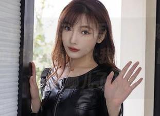 秀人网 – 这样一组高清写真集，陈巧蓓isabella的修女形象，让我想问，世俗的烦恼去哪儿了？