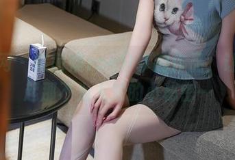 秀人网 – 陈茜妮zoe分享的作品，让我想起那不为人知的小秘密…