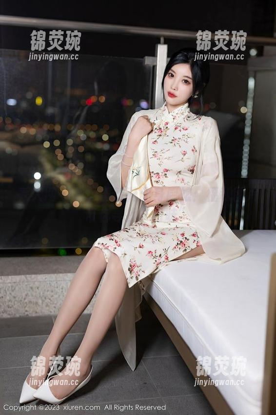 秀人网 - 看！黄歆苑化身厨娘：福利图片带你寻找“口味”