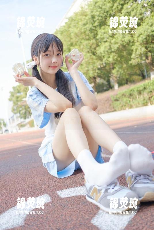 稚乖画册 - 夜夜泳池图集，景象虽美，下载前别忘了深思。