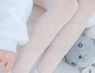 稚乖画册 – 当赤西夜夜遇上初音少女：作品集新上线，你能把持住吗？