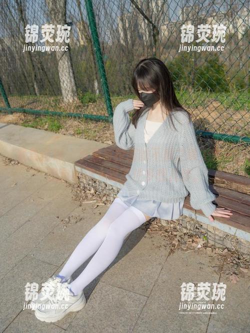 紧急企划 - 小恩与校园的不解之缘，私房图包看得人忍不住多想几秒。