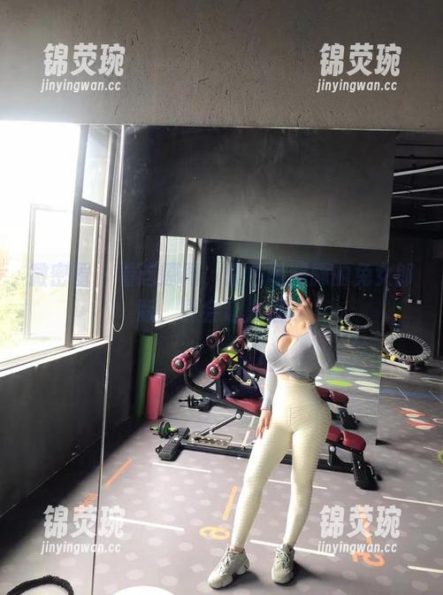微密圈 - 看这原图，紫色哒豚豚的兔女郎版，真会让人惊叹