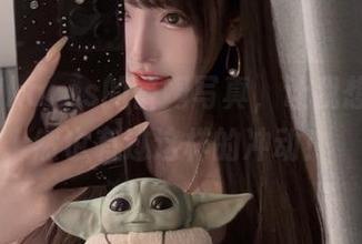 腐团儿Ikaros的蕾姆写真，让我想起我居然也有过这样的冲动！