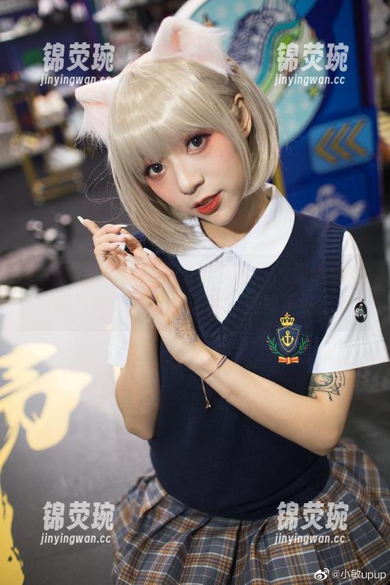 舞小喵 舞小喵全套写真里的每个细节,都让我觉得秘书也可以梦想成真,这样不好么?