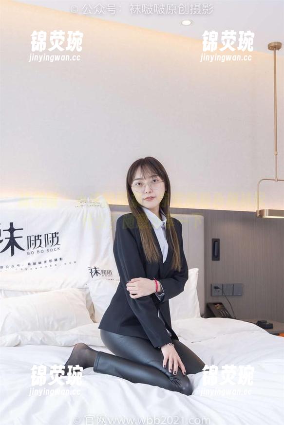 袜啵啵 - 小沫的图集：你觉得粉色棉袜配什么？随意分享一下