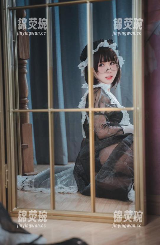 原图：黄豆粉伴随西园寺南歌与猫咪的欢闹时光