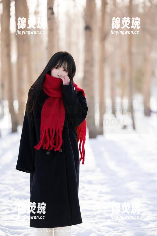 语画界-Emily顾奈奈 语画界 - Emily顾奈奈的职业装私拍:工作?不,我们来扮演MODA!