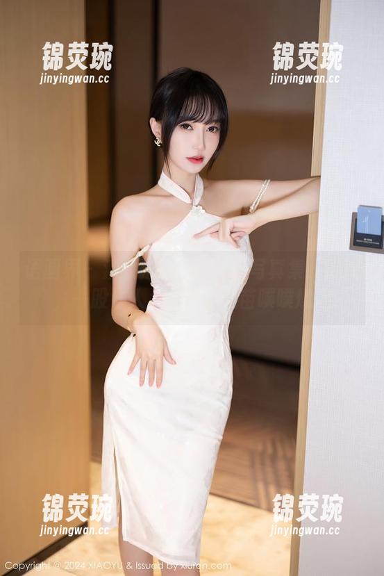 语画界-潘朵拉Laa 语画界 - 潘朵拉Laa的最新写真集:御姐,一股让人心中的小火苗噗噗燃起
