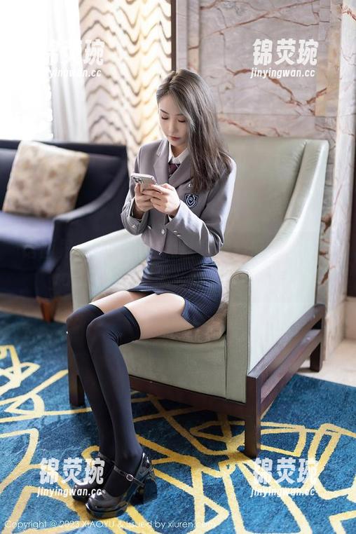 语画界 - 不想沉迷黑丝美腿，但是王馨瑶yanni的写真怎么这么吸引眼球？