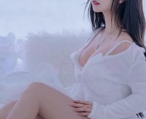 与魅魔亲密接触：“过期米线线喵”的新年写真果然不可小觑。